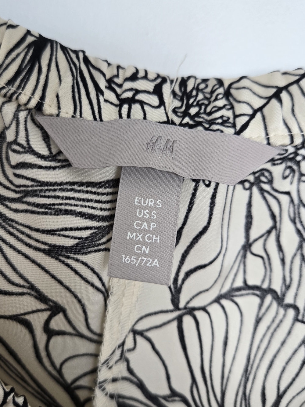 H&M Floral Print Wide-Leg Pants – Cream/Black – Size S – New Without Tags - Picture 7 of 9